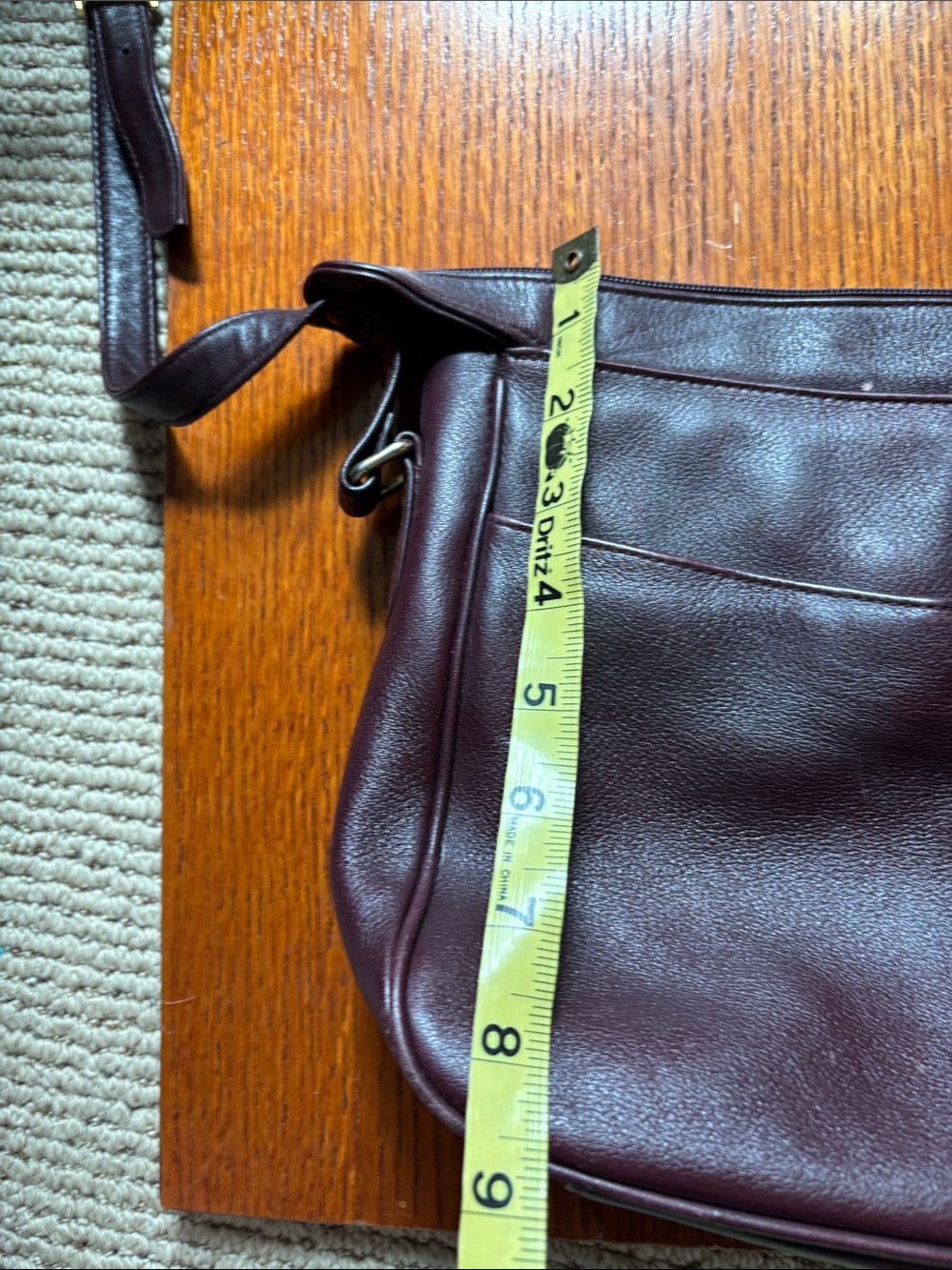 ETIENNE AIGNER Oxblood Maroon Leather Shoulder purse. Vintage classic. - Picture 6 of 12
